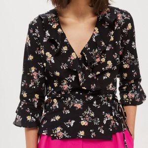 Topshop flower print ruffle top 🌸